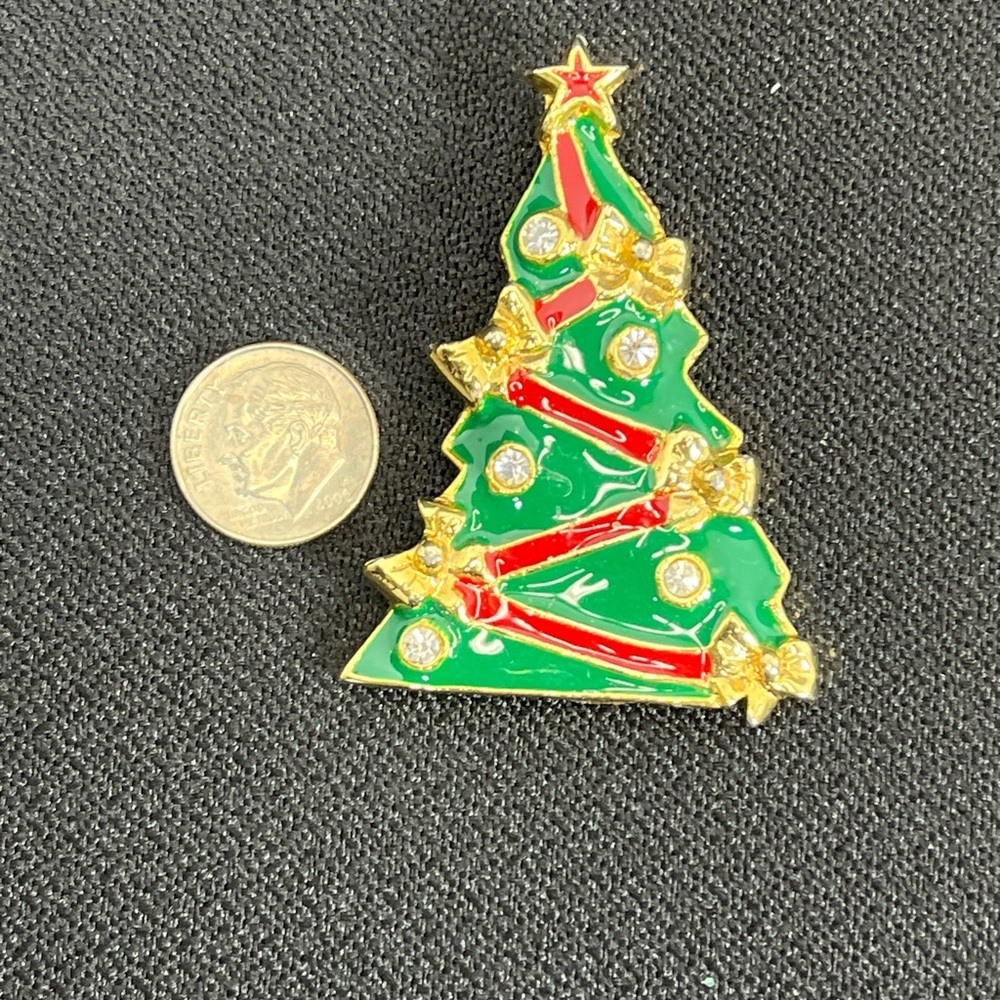 Vintage Gold Tone Christmas Tree Rhinestone Brooch